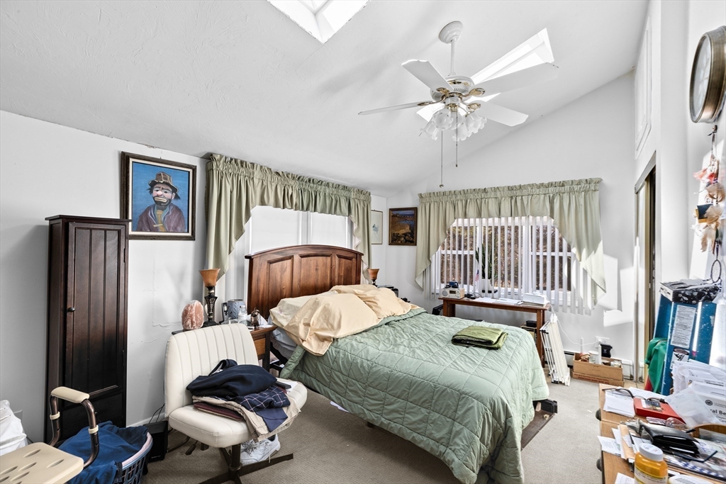 Easton, Massachusetts, 02375, United States, 3 Bedrooms Bedrooms, ,3 BathroomsBathrooms,Residential,For Sale,1975214