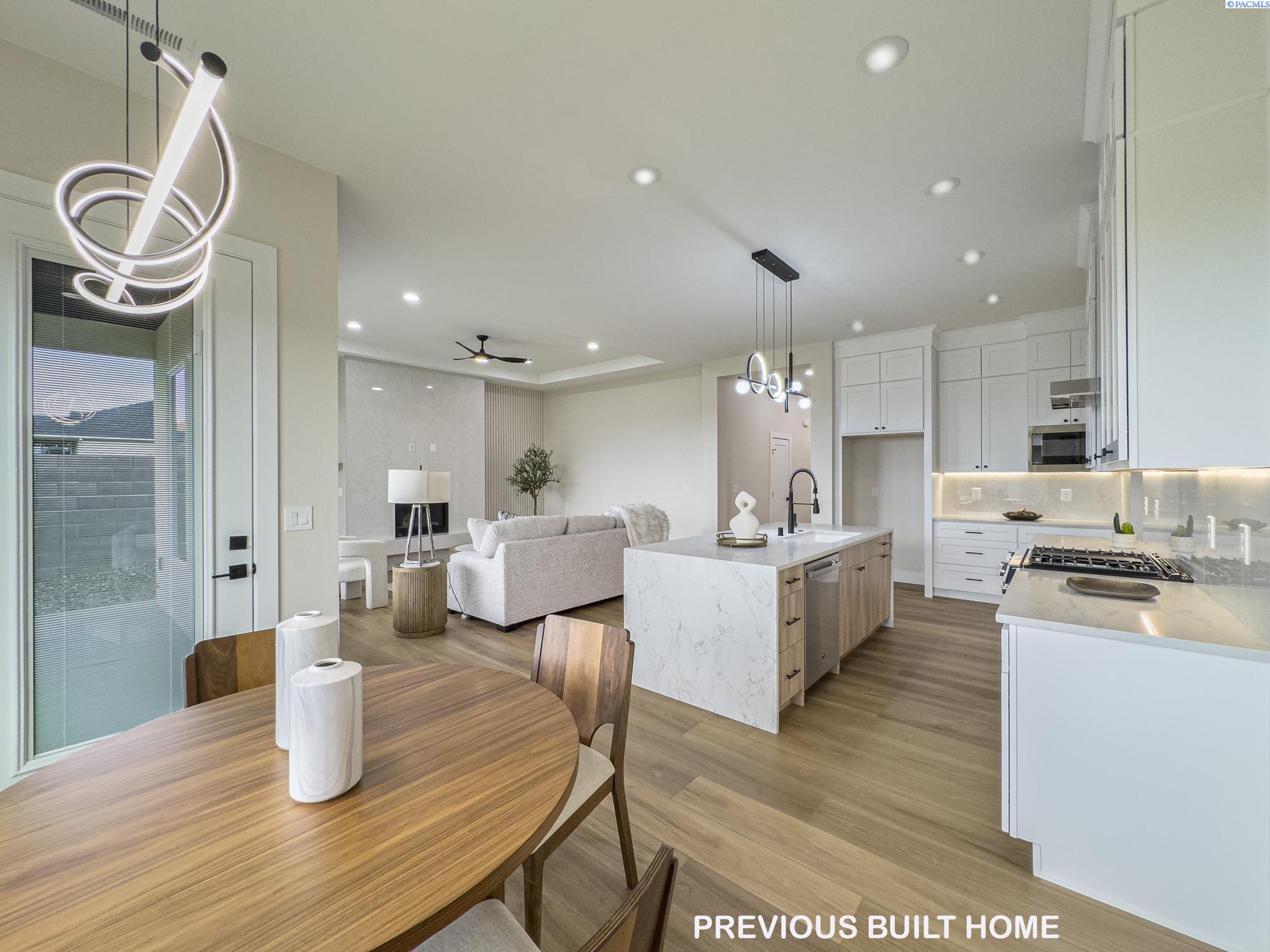 Richland, Washington, 99352, United States, 4 Bedrooms Bedrooms, ,3 BathroomsBathrooms,Residential,For Sale,1918279