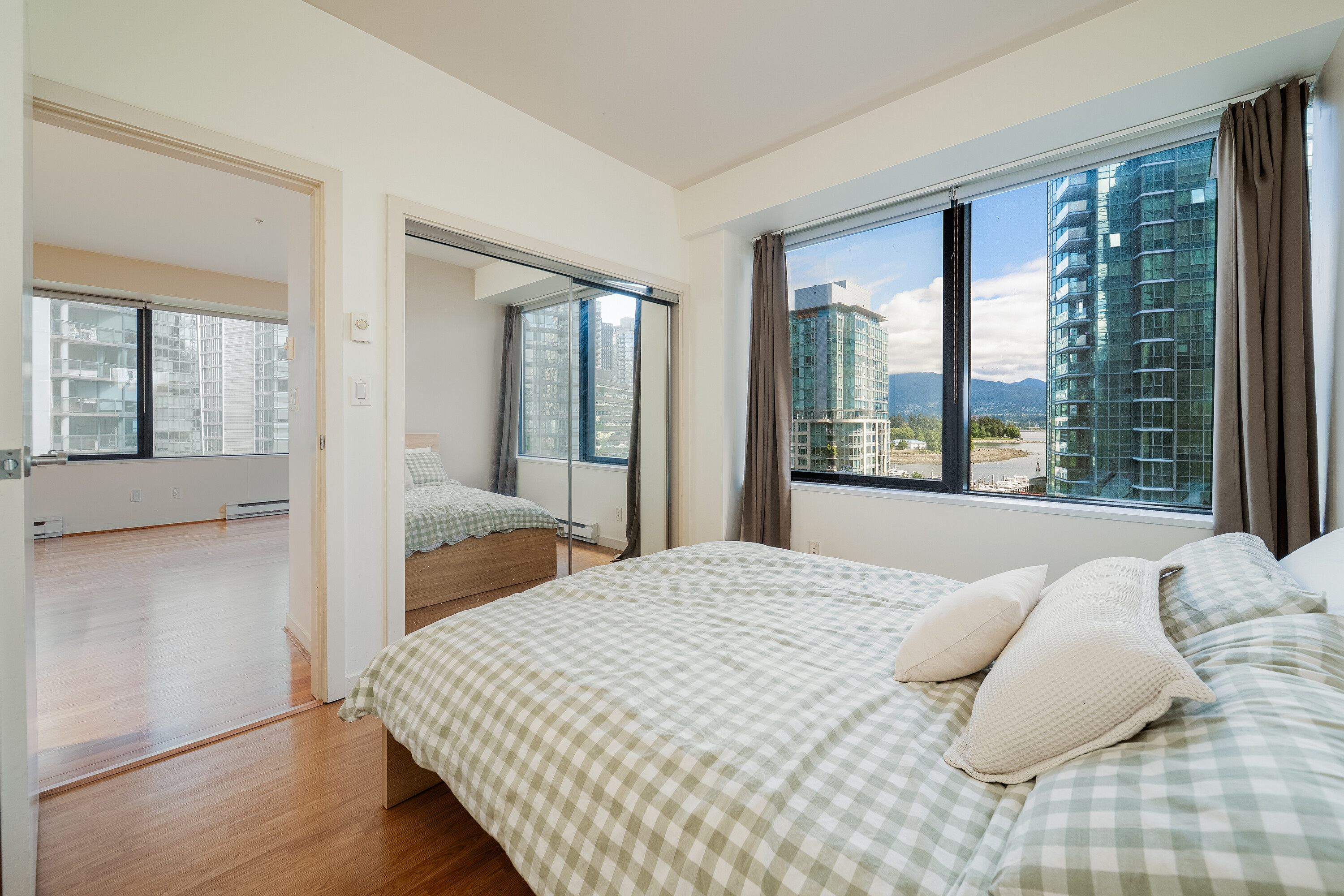  Water View Property - The Qube - 物件實景