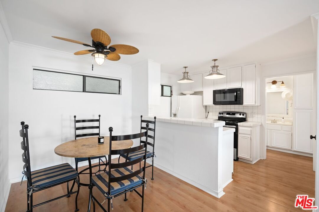 Malibu, California, 90265, United States, 1 Bedroom Bedrooms, ,1 BathroomBathrooms,Residential,For Sale,1840451