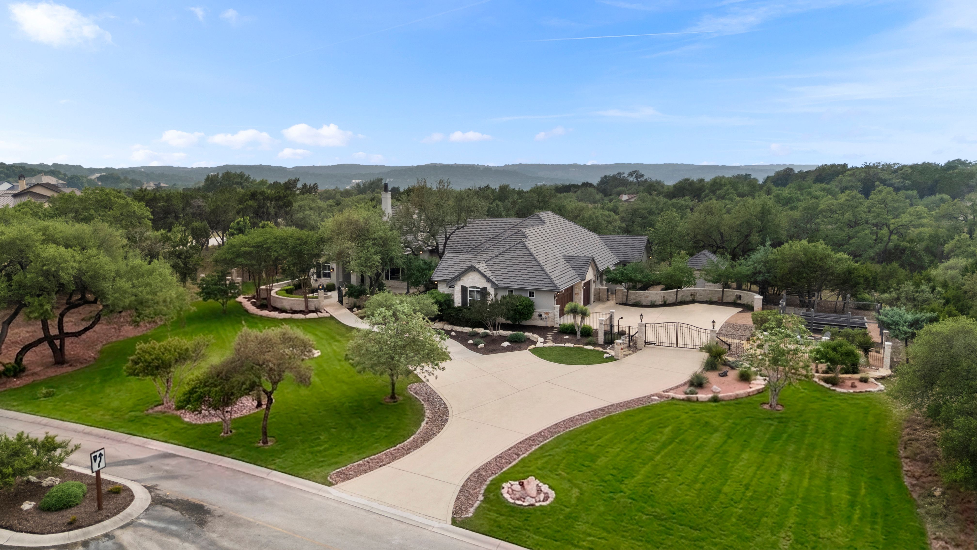  Elegant Cordillera Ranch Estate with Hill Country Views - 物件實景