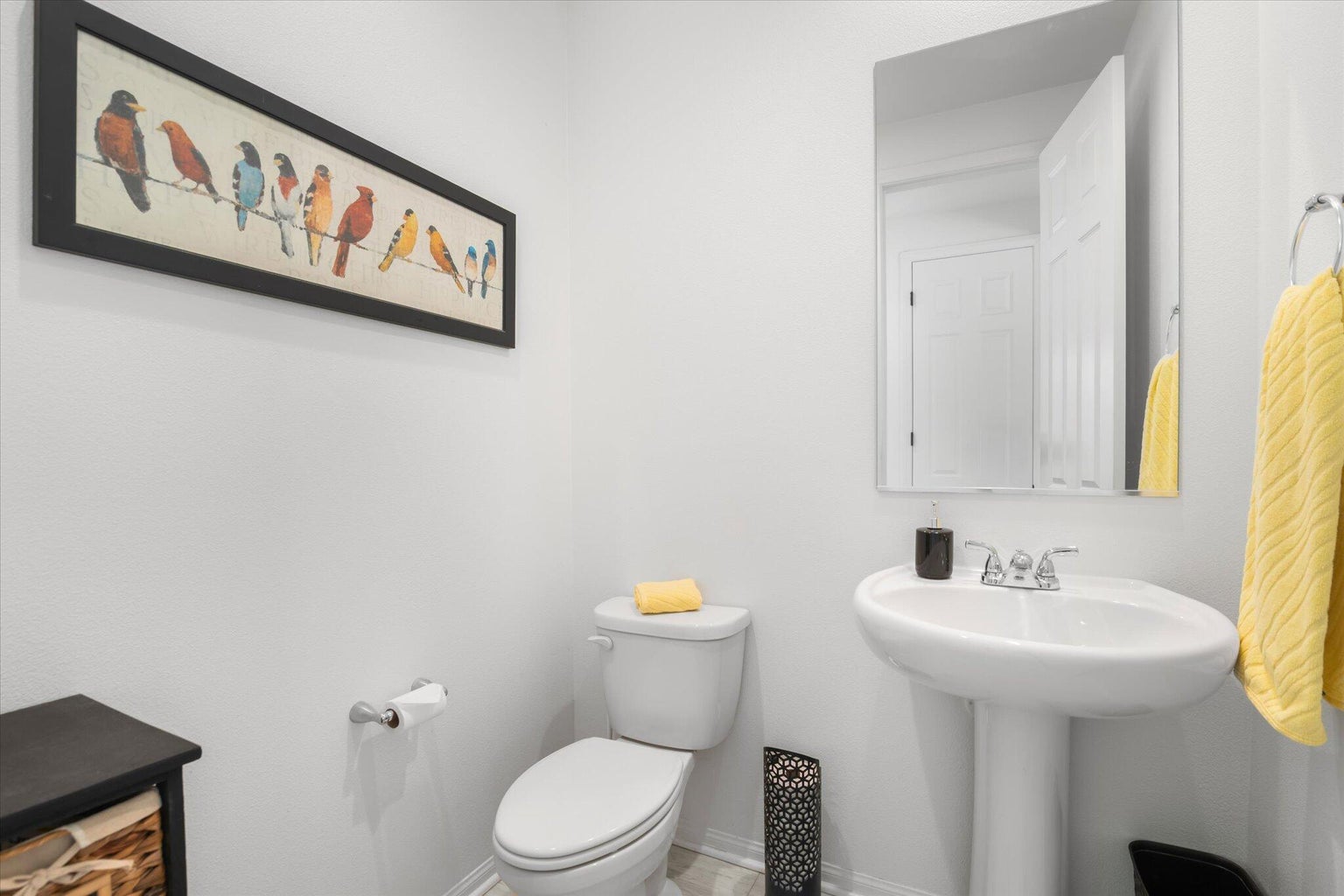 Lake Elsinore, California, 92530, United States, 3 Bedrooms Bedrooms, ,2 BathroomsBathrooms,Residential,For Sale,2007518