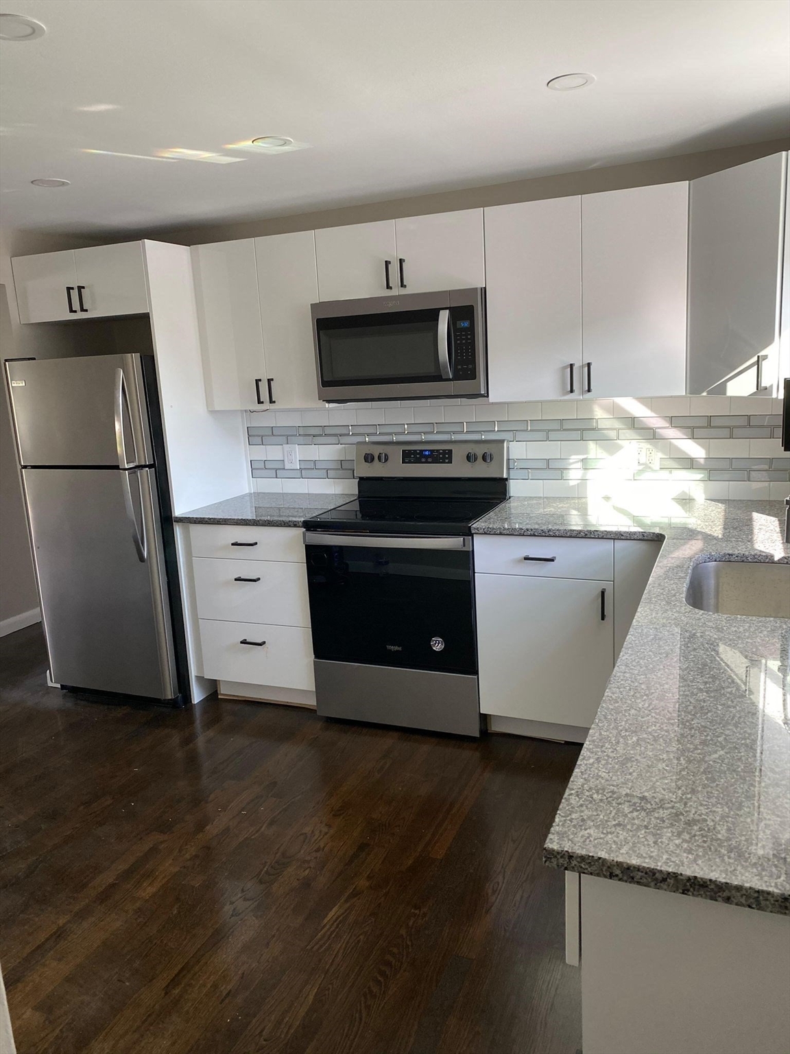 Revere, Massachusetts, 02151, United States, 6 Bedrooms Bedrooms, ,3 BathroomsBathrooms,Residential,For Sale,1898078