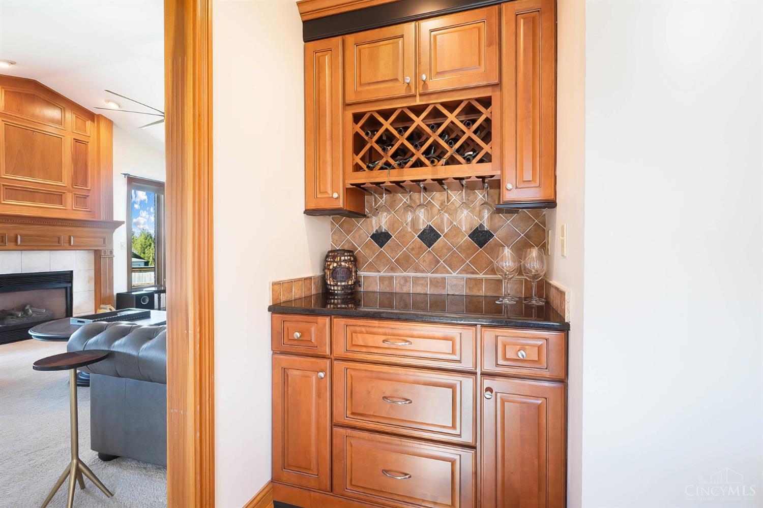 Hamilton, Ohio, 45013, United States, 4 Bedrooms Bedrooms, ,4 BathroomsBathrooms,Residential,For Sale,2000697