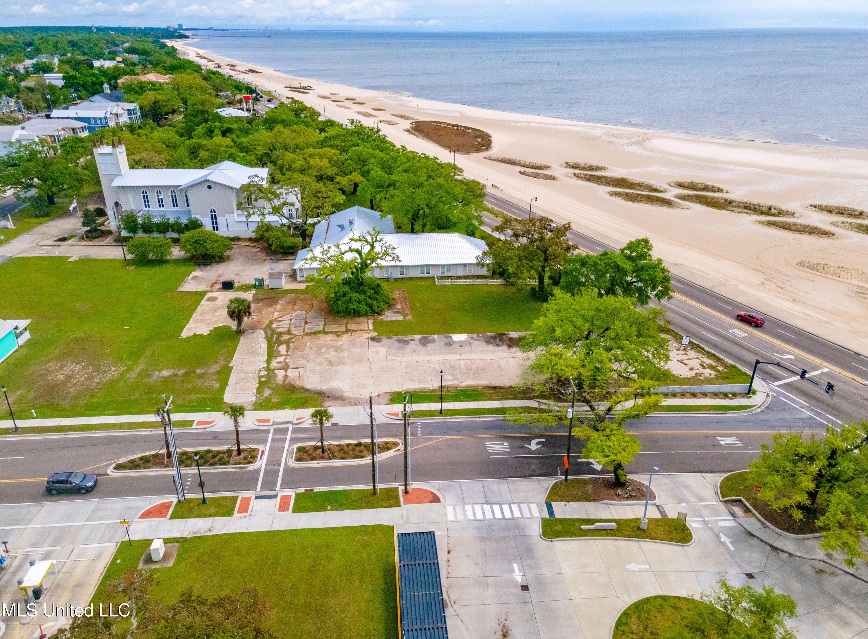 Gulfport, Mississippi, 39501, United States, ,Residential,For Sale,1930112
