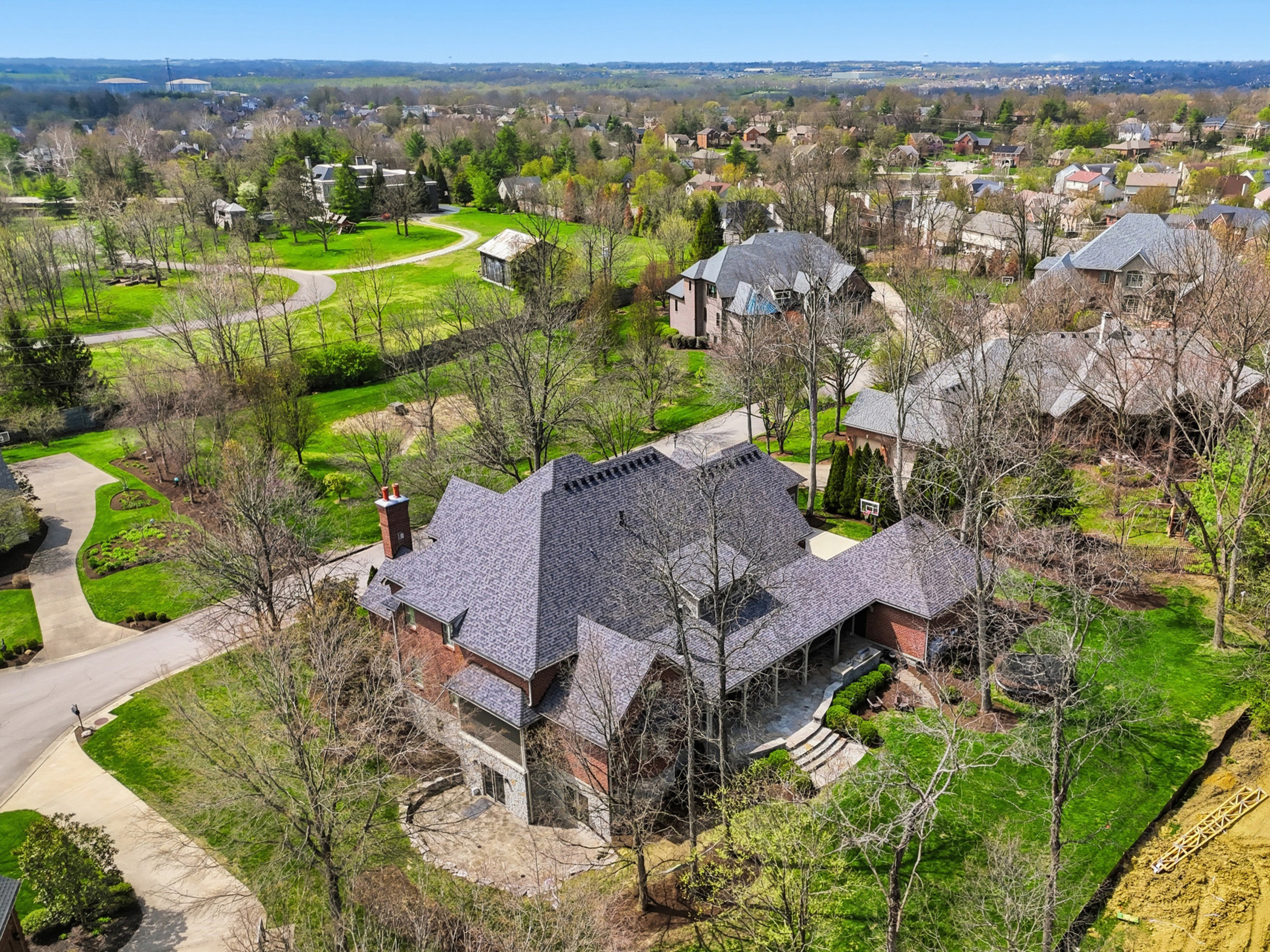  4848 Chelmsbury Lane - 物件實景