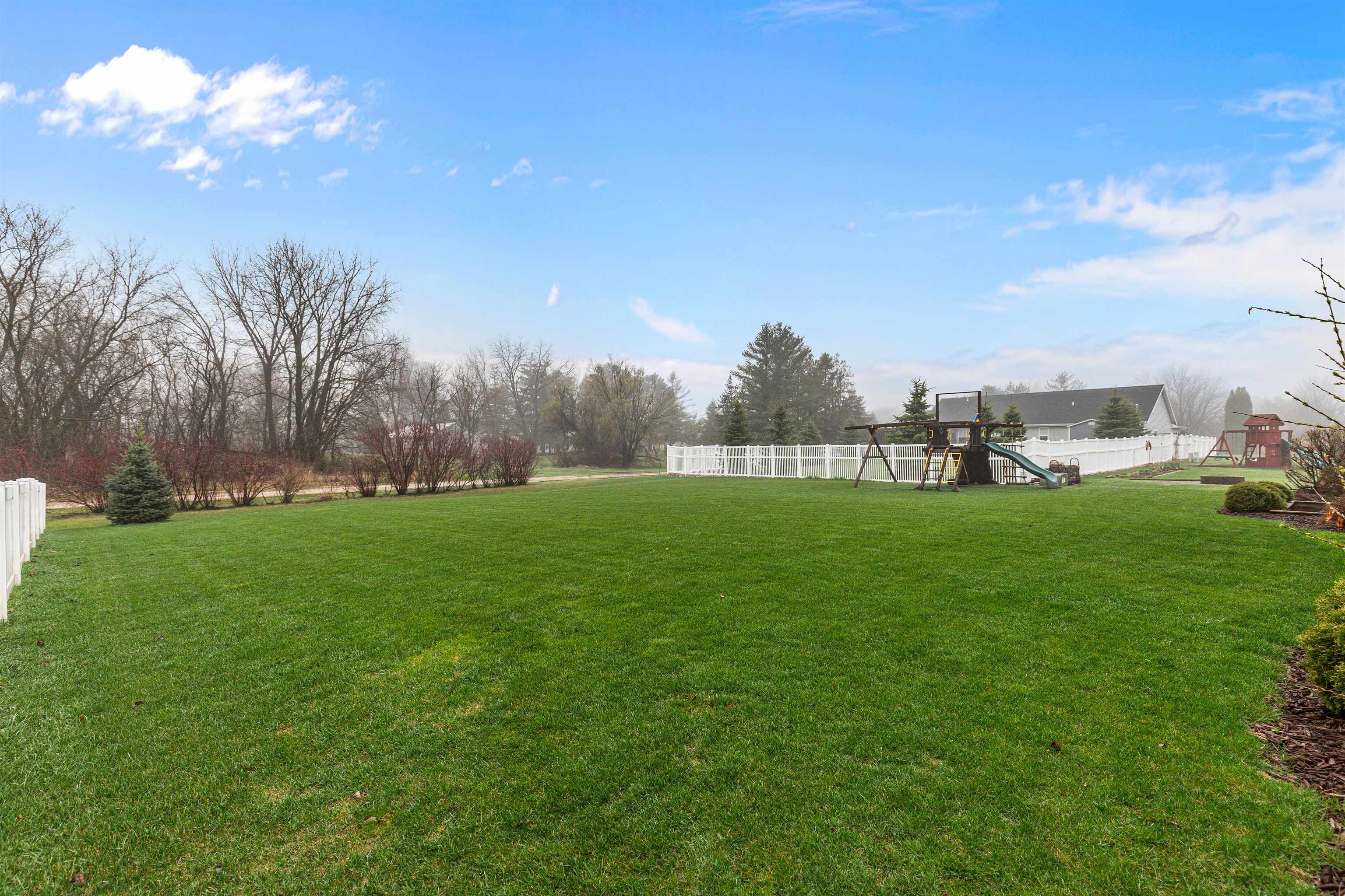 Greenville, Wisconsin, 54942-8126, United States, 6 Bedrooms Bedrooms, ,5 BathroomsBathrooms,Residential,For Sale,2040409