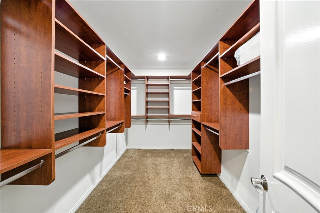 Huntington Beach, California, 92649, United States, 3 Bedrooms Bedrooms, ,2 BathroomsBathrooms,Residential,For Sale,1901956