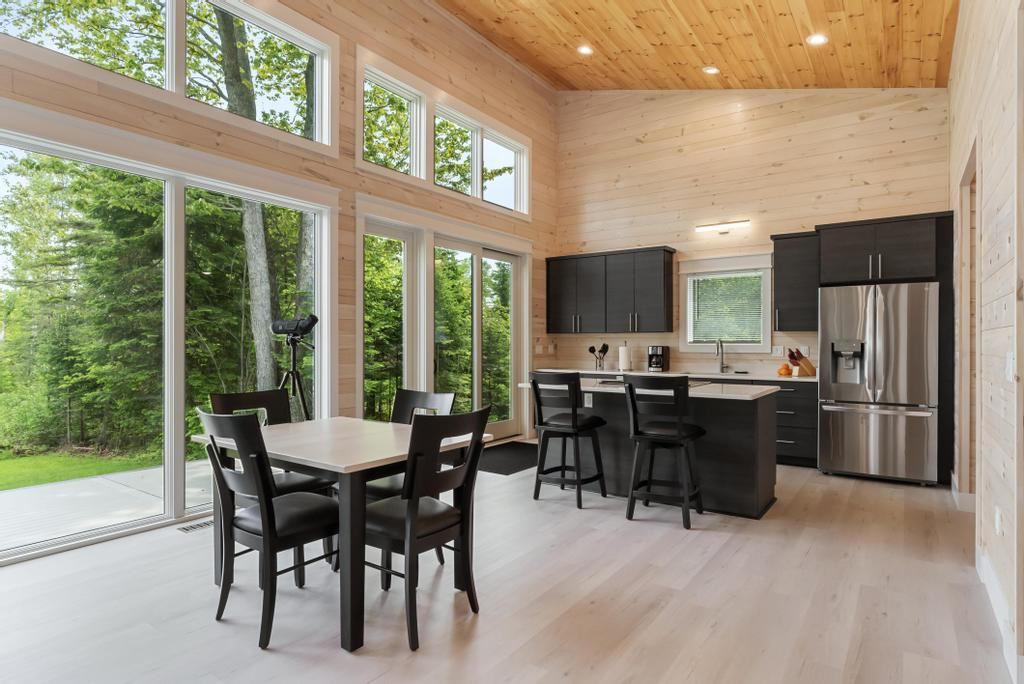 Cheboygan, Michigan, 49721, United States, 2 Bedrooms Bedrooms, ,1 BathroomBathrooms,Residential,For Sale,1856011