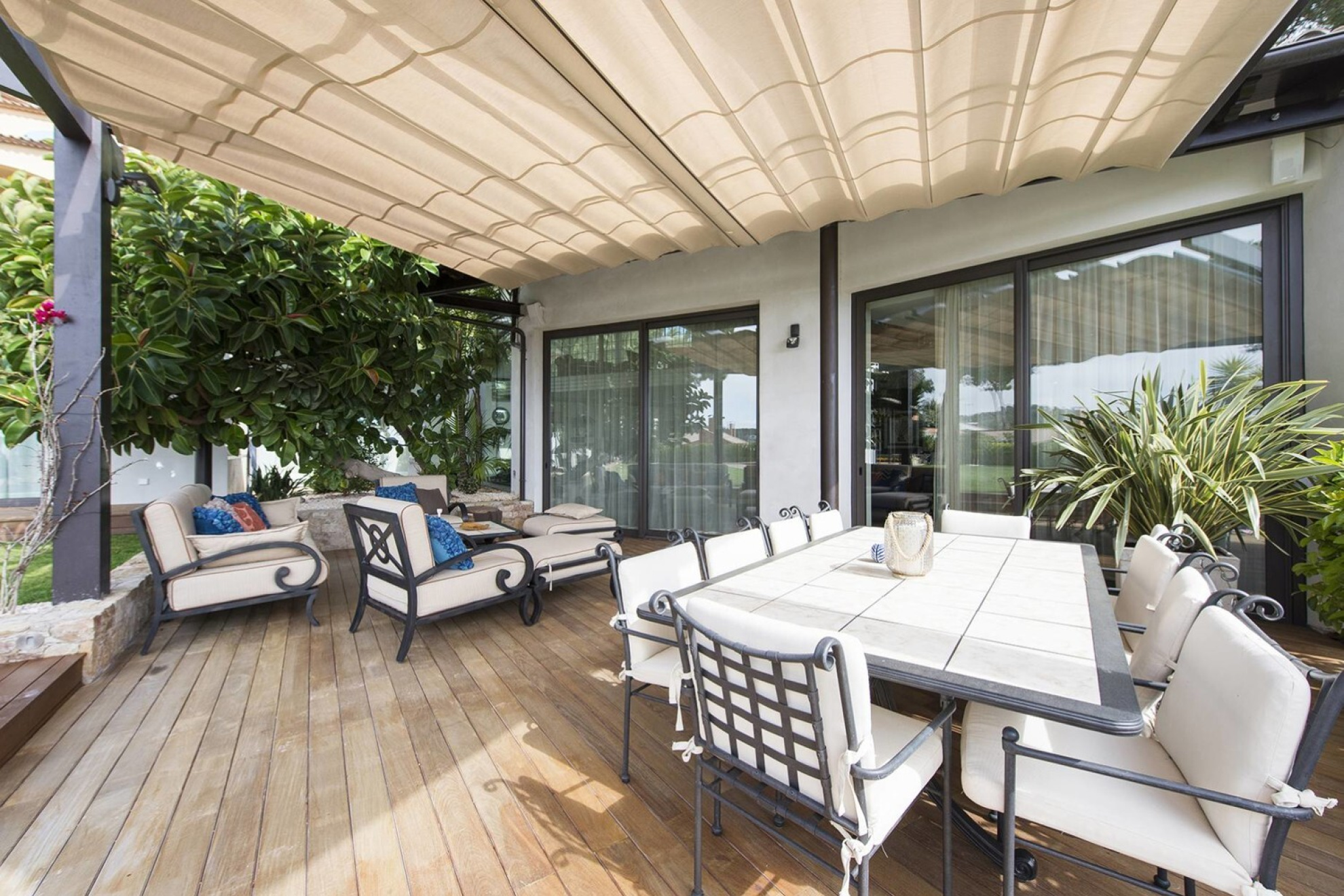  Spectacular villa of modern lines at 600 m from the beach - 物件實景