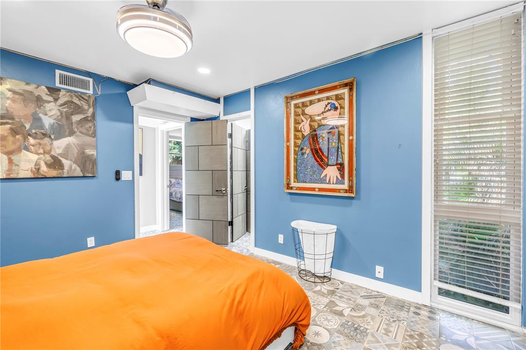 St Petersburg, Florida, 33704, United States, 4 Bedrooms Bedrooms, ,4 BathroomsBathrooms,Residential,For Sale,1991901