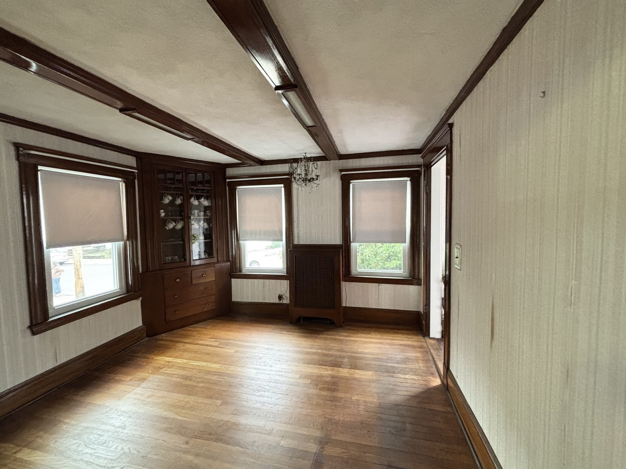 Boston, Massachusetts, 02124, United States, 4 Bedrooms Bedrooms, ,1 BathroomBathrooms,Residential,For Sale,1973789