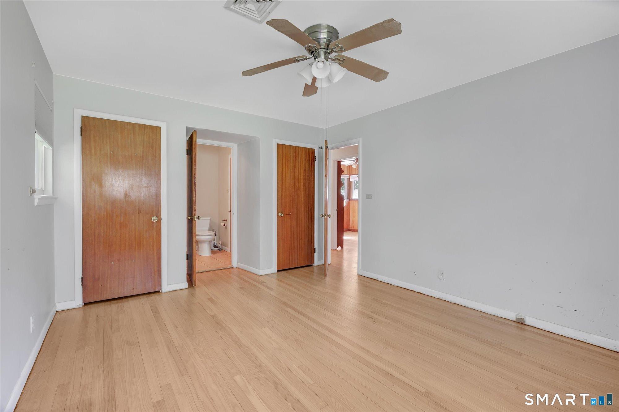 Trumbull, Connecticut, 06611, United States, 3 Bedrooms Bedrooms, ,2 BathroomsBathrooms,Residential,For Sale,2048685