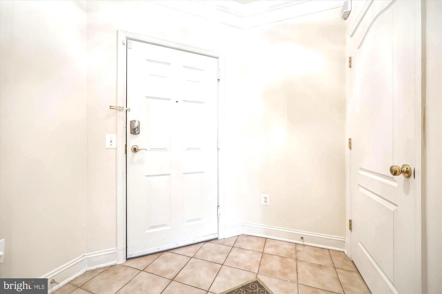 Rockville, Maryland, 20850, United States, 2 Bedrooms Bedrooms, ,2 BathroomsBathrooms,Residential,For Sale,1859700