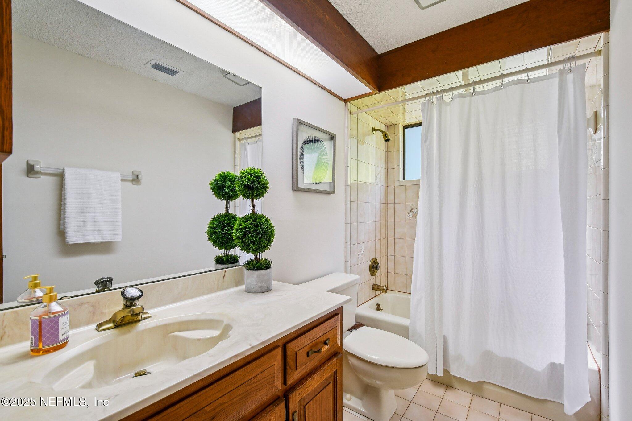 Middleburg, Florida, 32068, United States, 4 Bedrooms Bedrooms, ,5 BathroomsBathrooms,Residential,For Sale,1941824