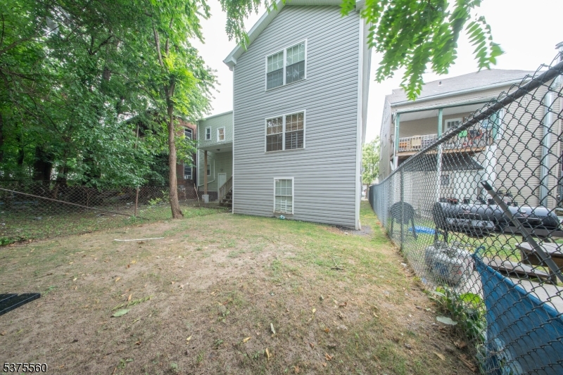 Paterson City, New Jersey, 07501, United States, 6 Bedrooms Bedrooms, ,5 BathroomsBathrooms,Residential,For Sale,1907405
