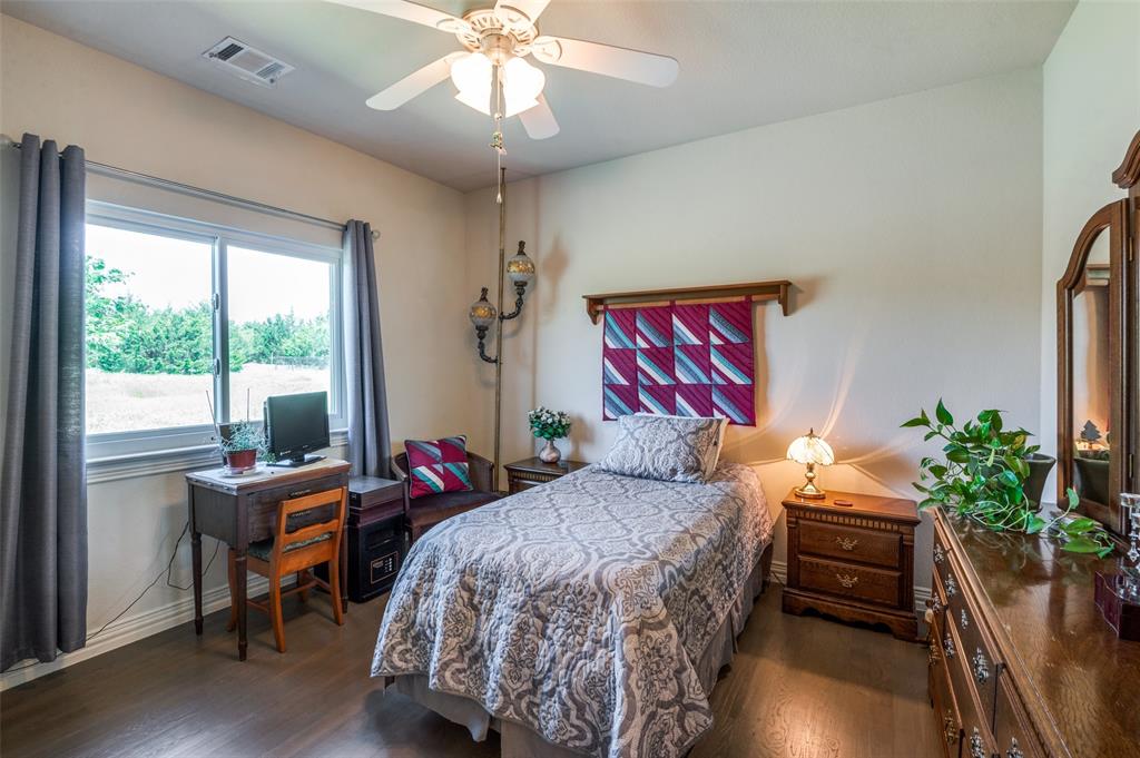 Farmersville, Texas, 75442, United States, 4 Bedrooms Bedrooms, ,3 BathroomsBathrooms,Residential,For Sale,1829305