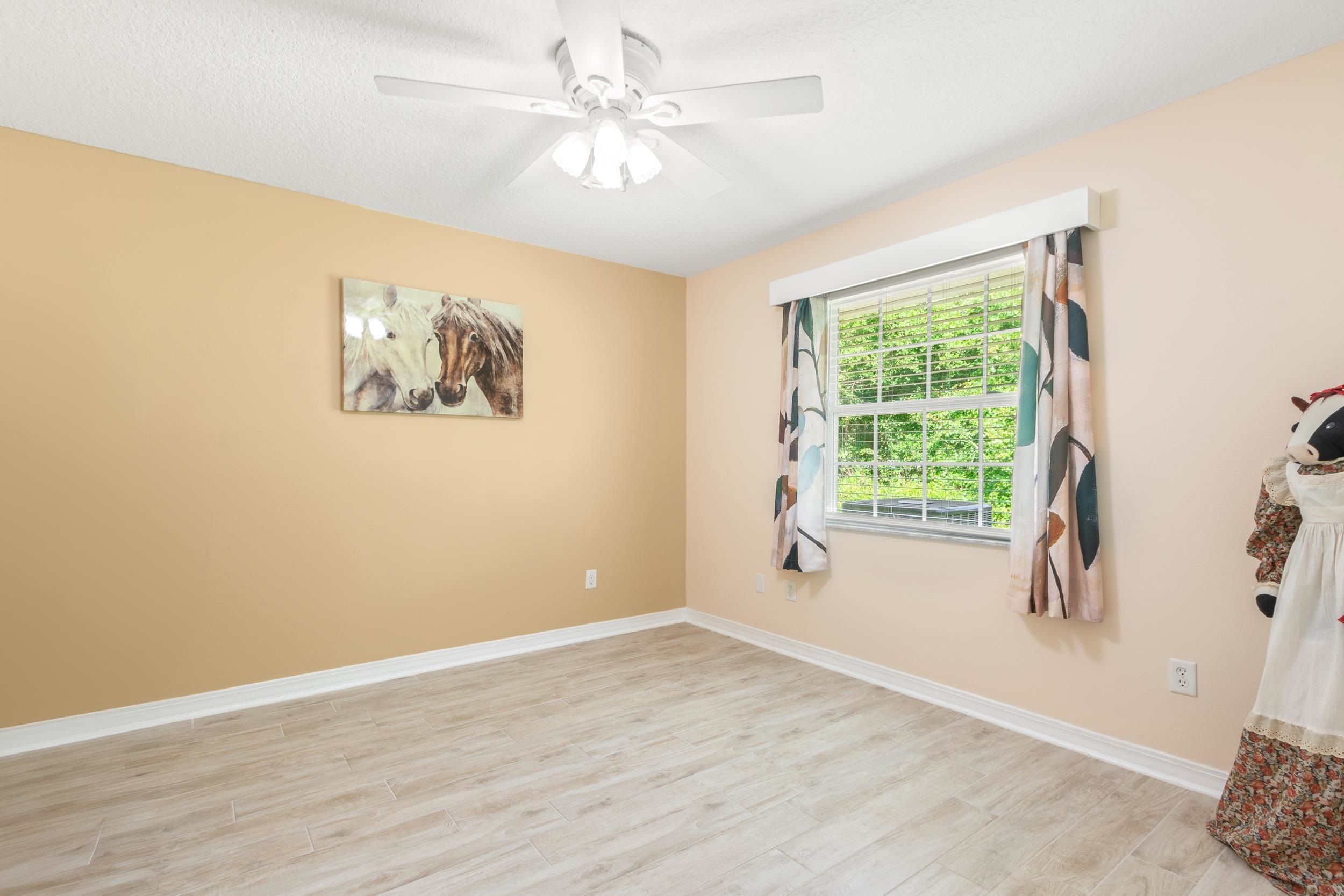 East Palatka, Florida, 32131, United States, 3 Bedrooms Bedrooms, ,2 BathroomsBathrooms,Residential,For Sale,1983358