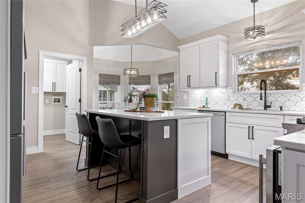 Weldon Spring, Missouri, 63304, United States, 3 Bedrooms Bedrooms, ,3 BathroomsBathrooms,Residential,For Sale,1989654