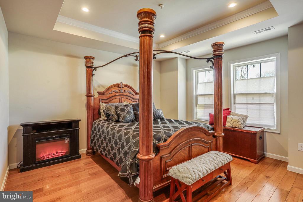 Washington, District of Columbia, 20032, United States, 4 Bedrooms Bedrooms, ,4 BathroomsBathrooms,Residential,For Sale,1983189