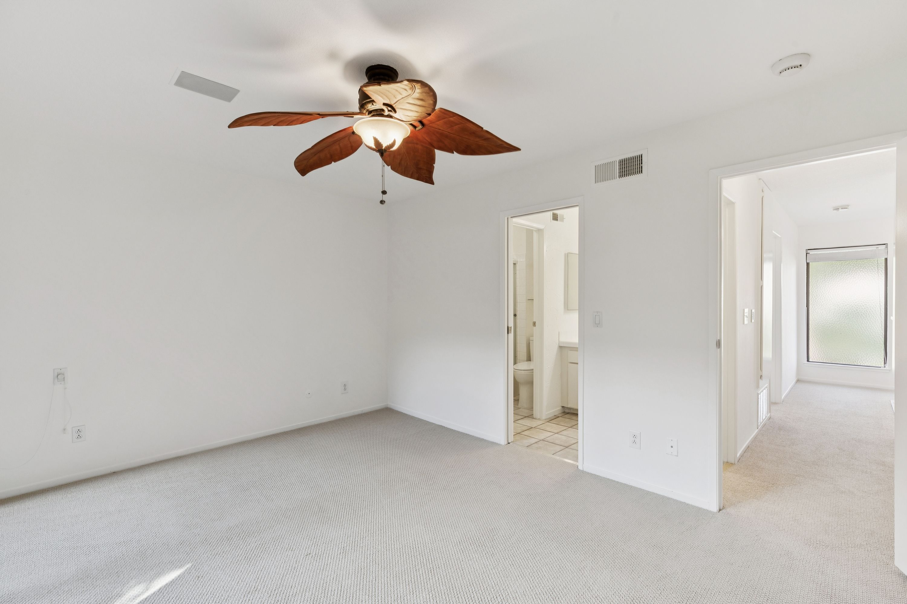  Pacheco Valley Townhome - 物件實景