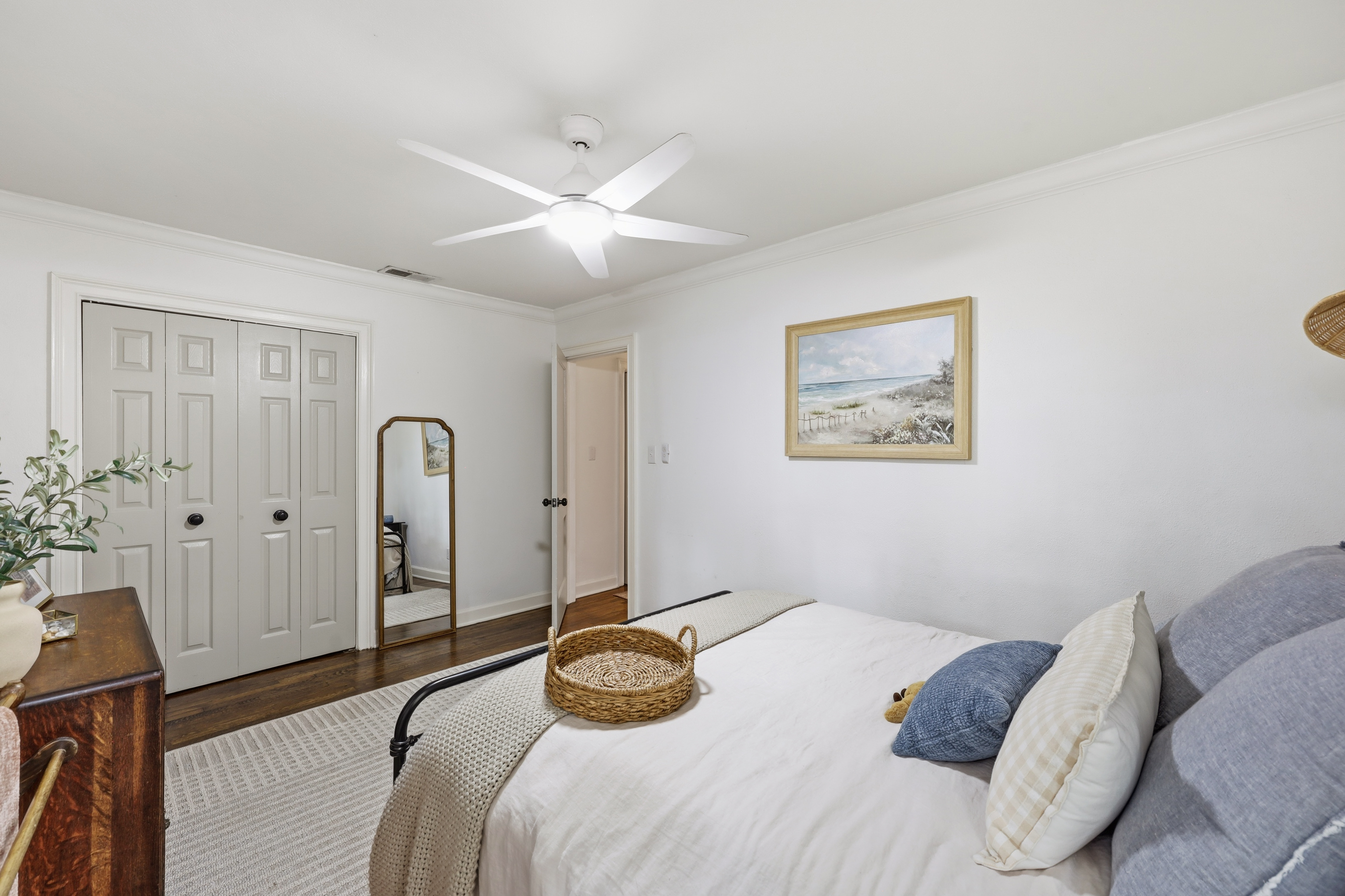  1501 E 55th Street - 物件實景