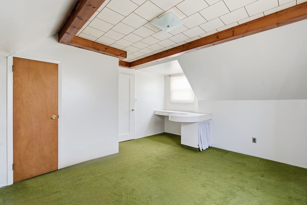 Howard Beach, New York, 11414, United States, 4 Bedrooms Bedrooms, ,1 BathroomBathrooms,Residential,For Sale,2005668