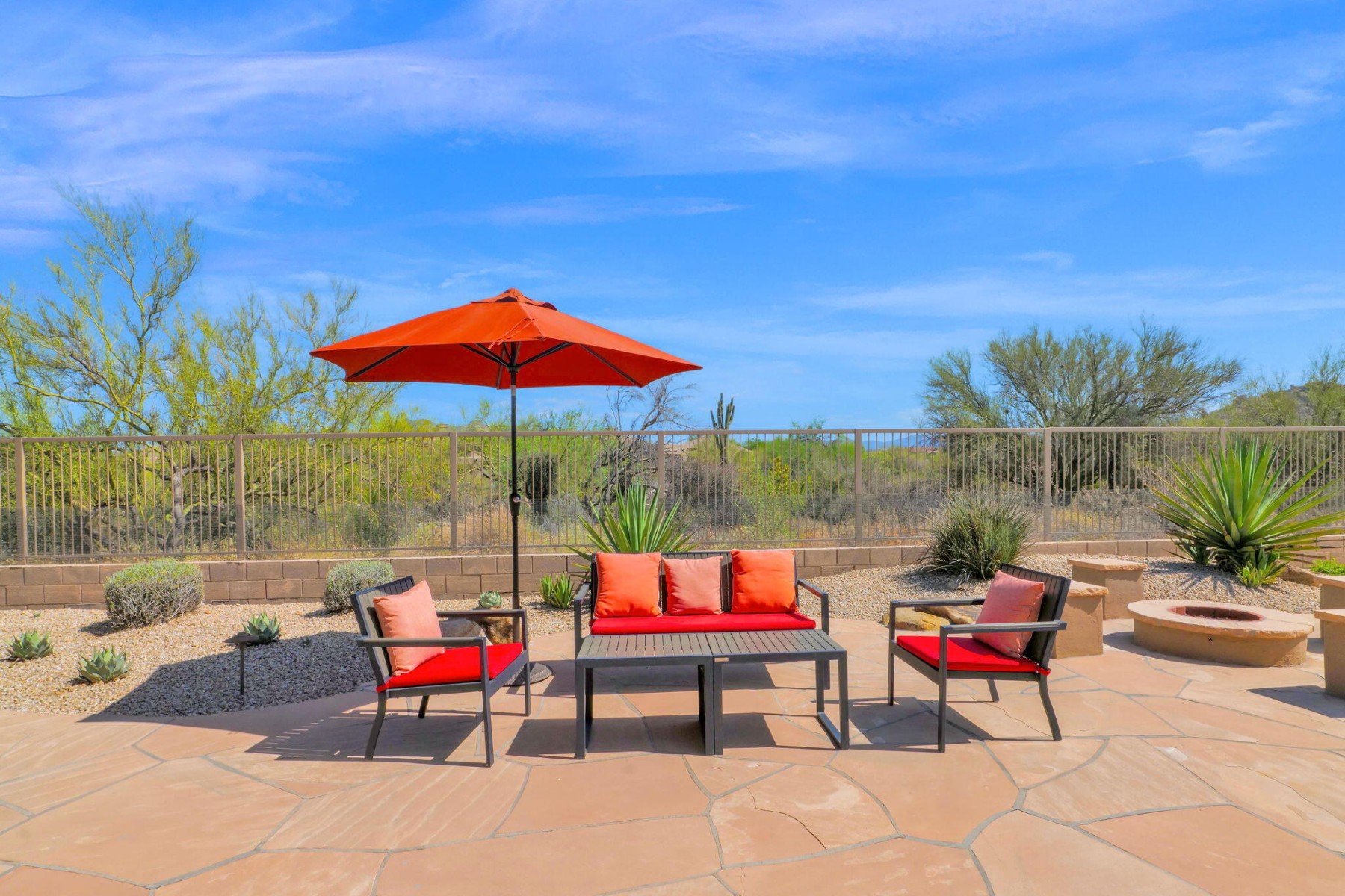  7180 E Thirsty Cactus Lane  Scottsdale, AZ - 物件實景
