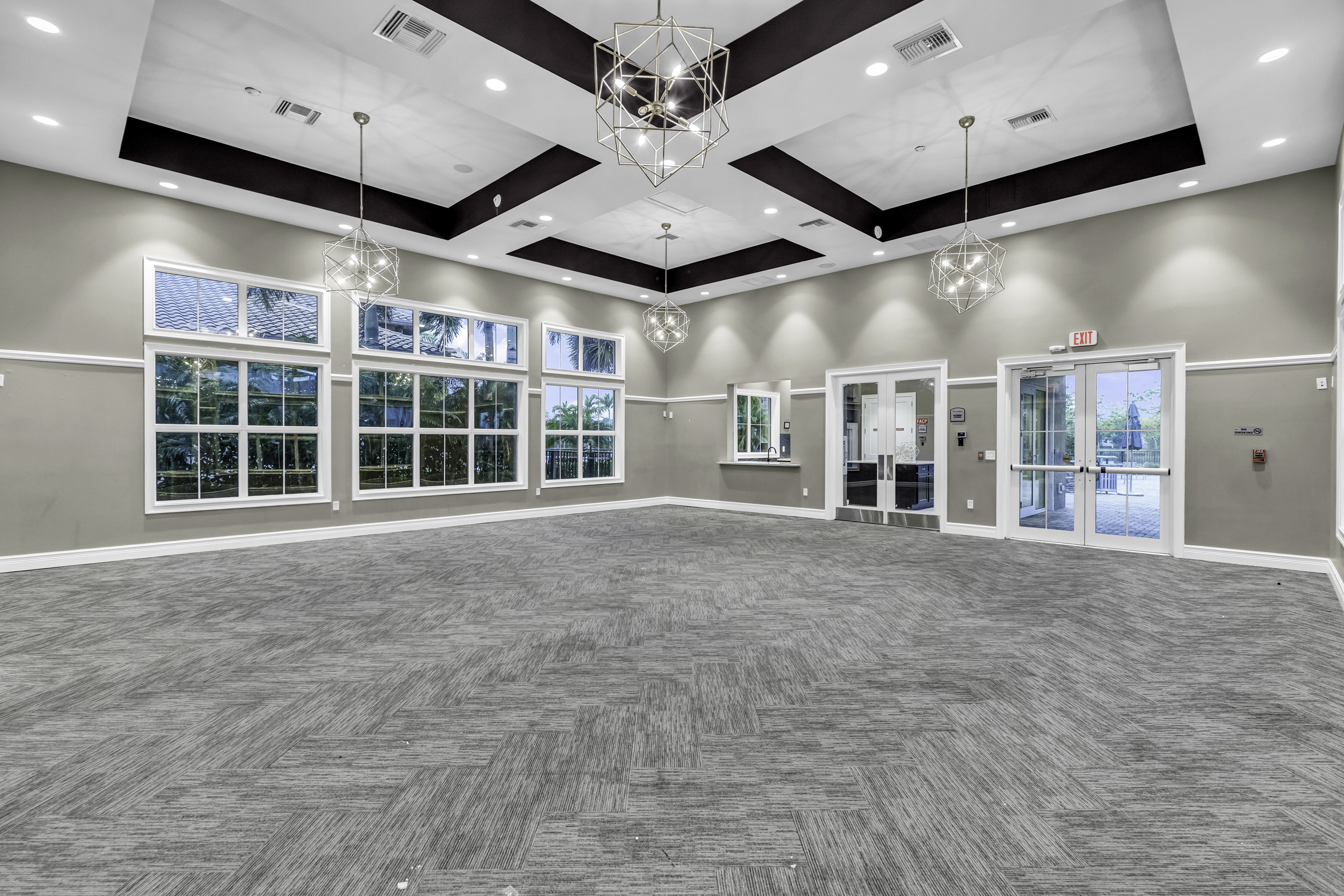  4200 Hillcrest Dr, Hollywood, FL, 33021 - 物件實景