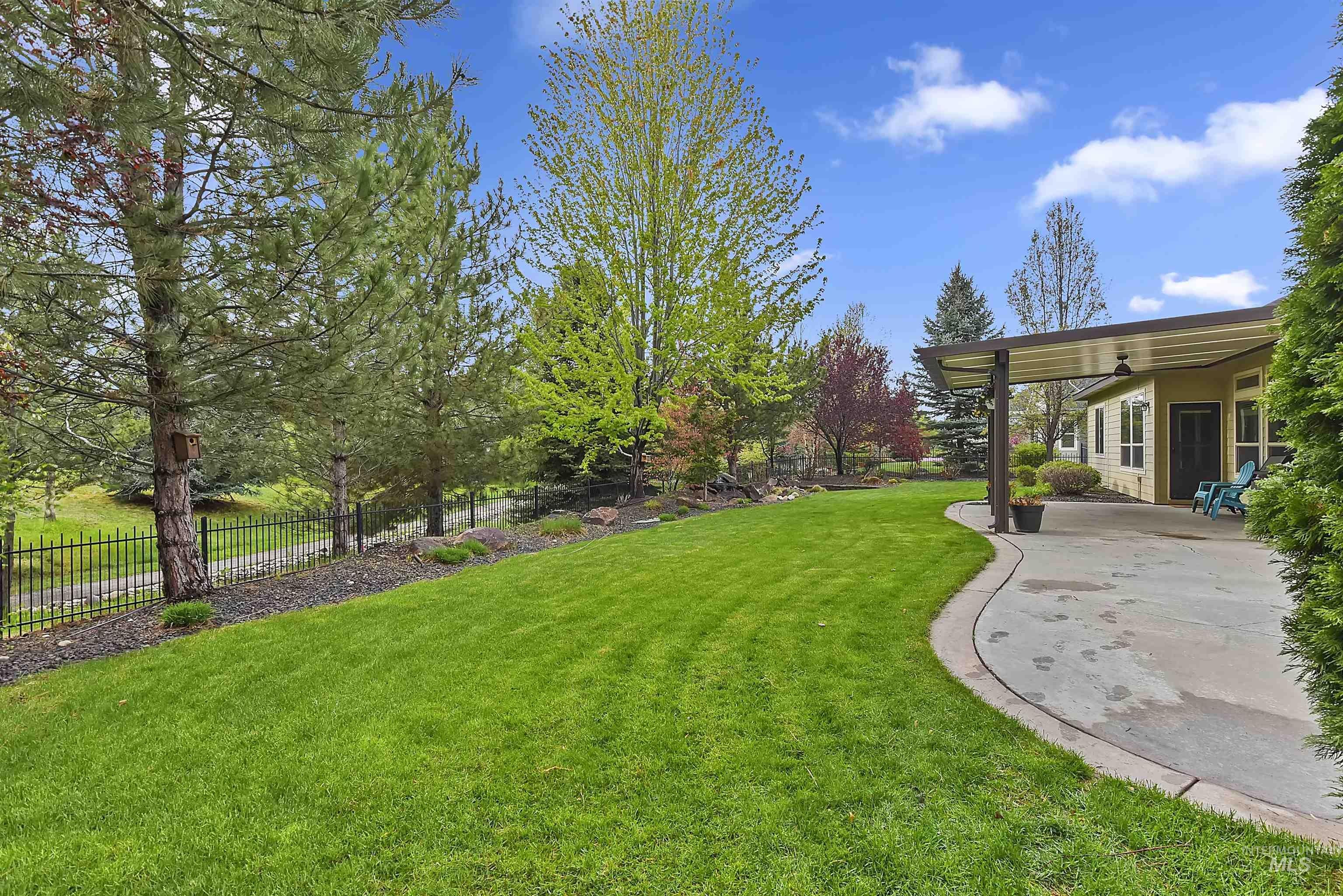 973 N Grey Pebble Way, Eagle, Idaho, 83616, United States, 5 Bedrooms Bedrooms, ,4 BathroomsBathrooms,Residential,For Sale,973 N Grey Pebble Way,1616234