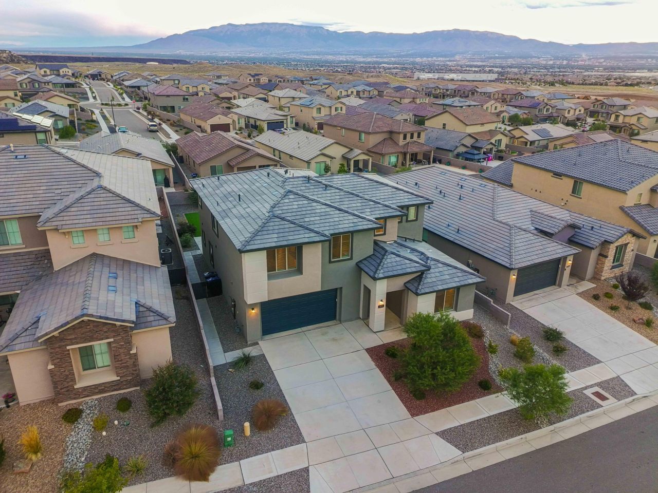 Albuquerque, New Mexico, 87120, United States, 5 Bedrooms Bedrooms, ,4 BathroomsBathrooms,Residential,For Sale,1957910