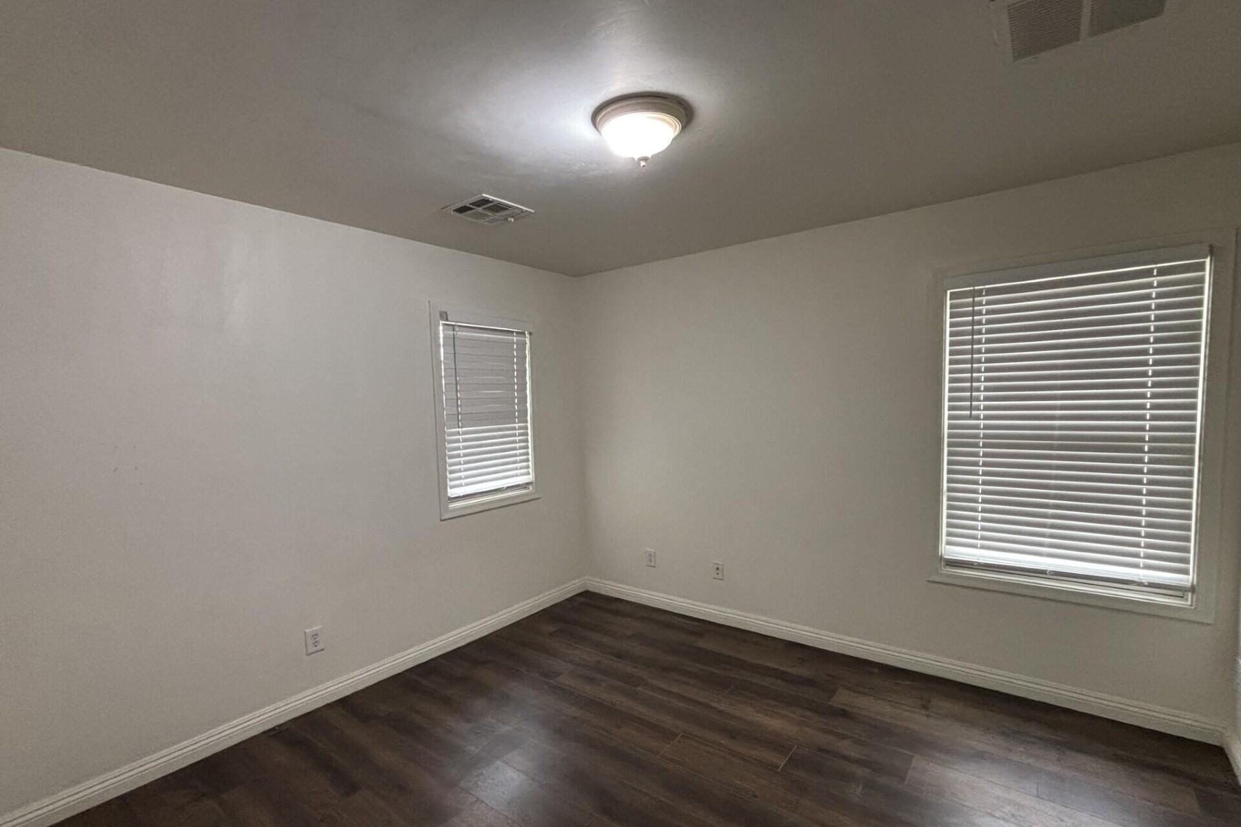  2239 E Bowker Street  Phoenix, AZ - 物件實景