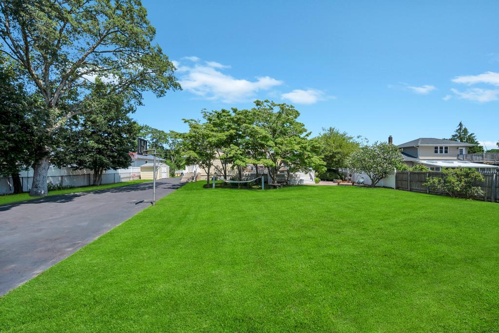 Islip Terrace, New York, 11752, United States, 3 Bedrooms Bedrooms, ,3 BathroomsBathrooms,Residential,For Sale,1898888
