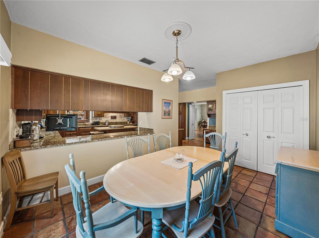 Winter Haven, Florida, 33884, United States, 3 Bedrooms Bedrooms, ,4 BathroomsBathrooms,Residential,For Sale,1895737