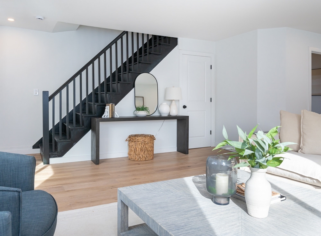 Haverhill, Massachusetts, 01830, United States, 4 Bedrooms Bedrooms, ,2 BathroomsBathrooms,Residential,For Sale,1991718