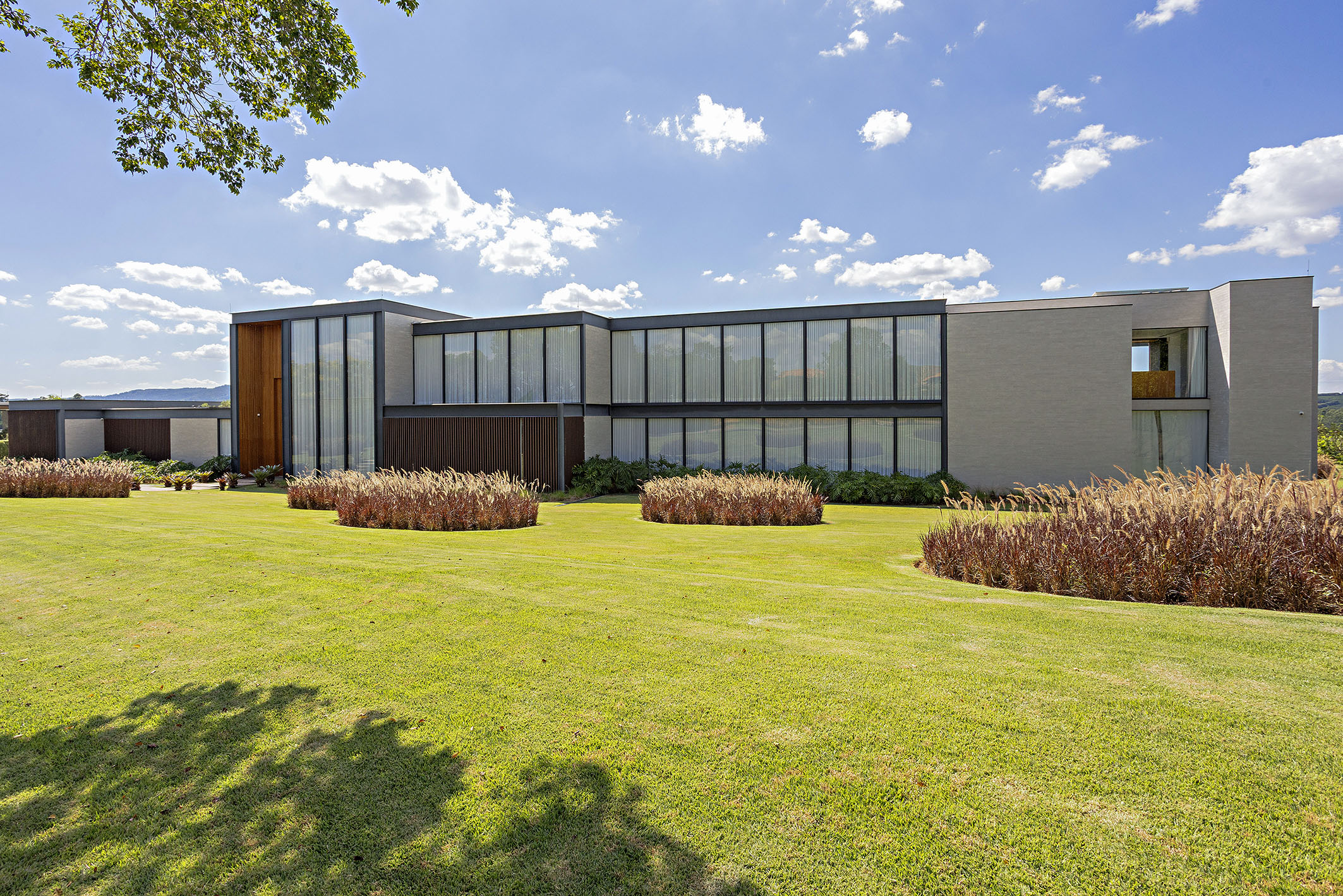  Olegário de Sá-designed residence in a privileged setting at Quinta da Baroneza - 物件實景