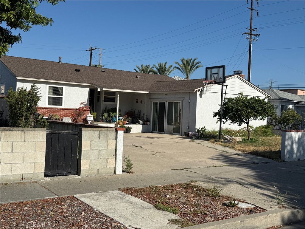 Jefferson Ave, Fullerton, CA 92832