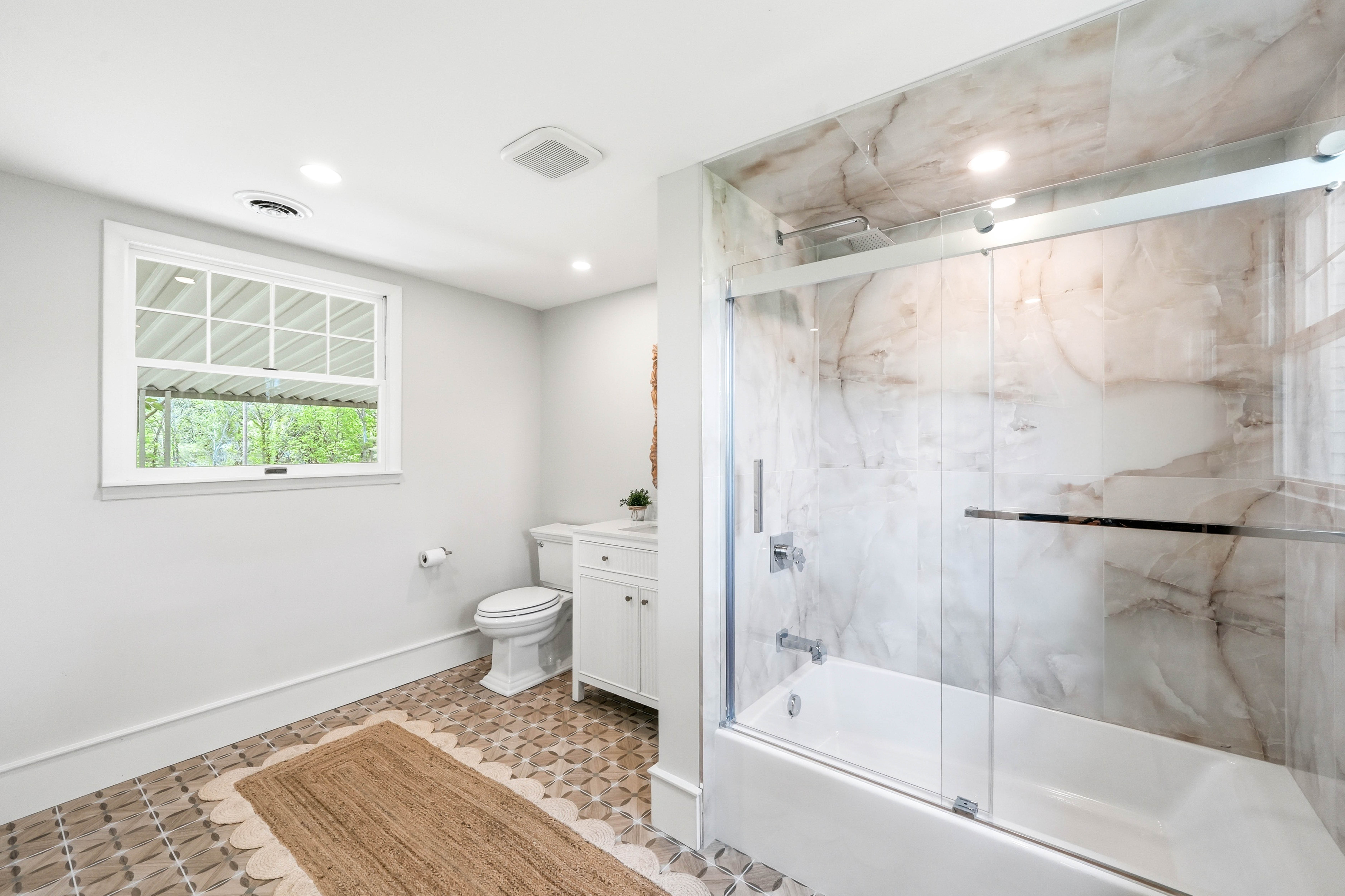  240 Maplehurst Lane, Bluff City, TN 37618 - 物件實景