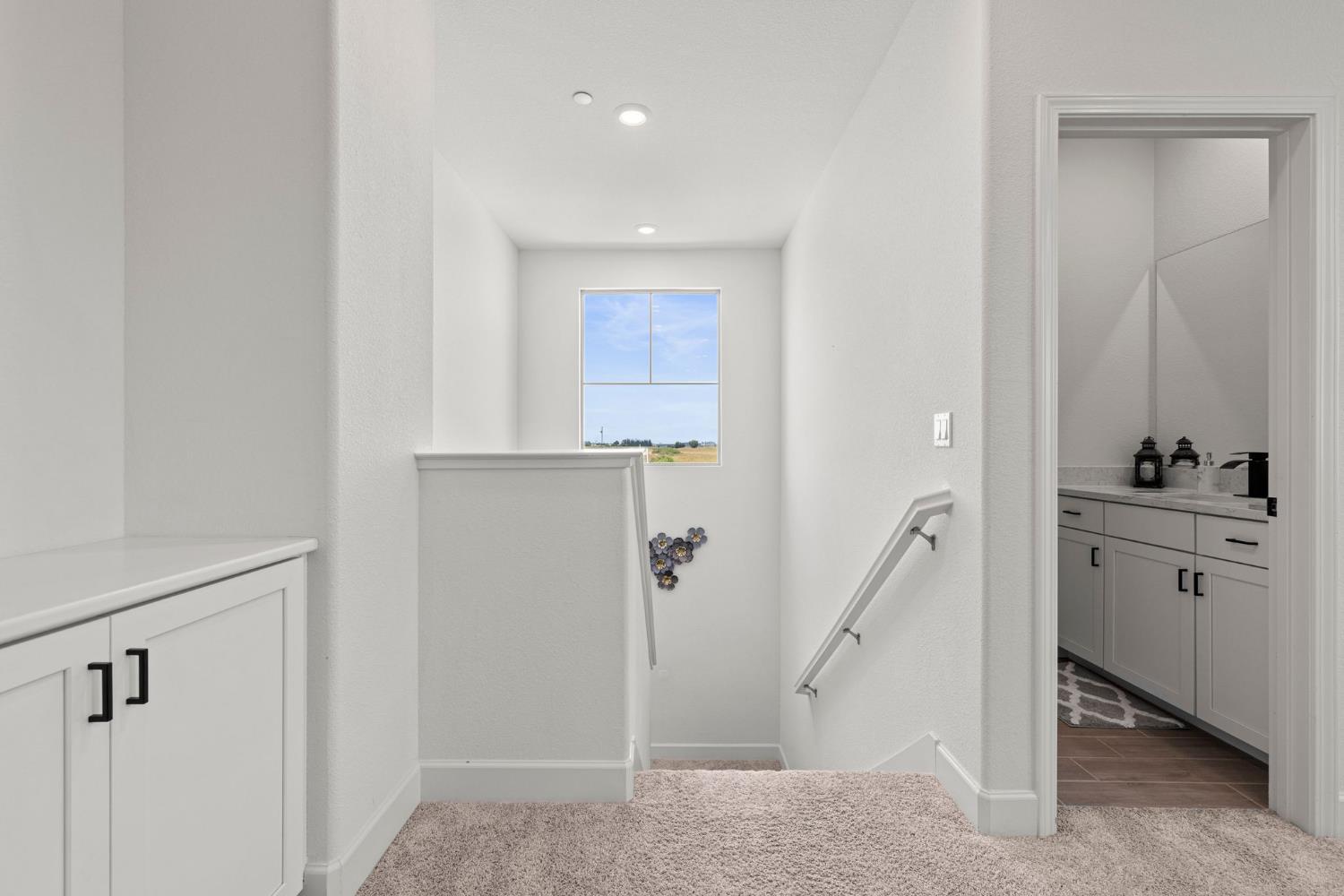 Elk Grove, California, 95757, United States, 4 Bedrooms Bedrooms, ,3 BathroomsBathrooms,Residential,For Sale,1879149