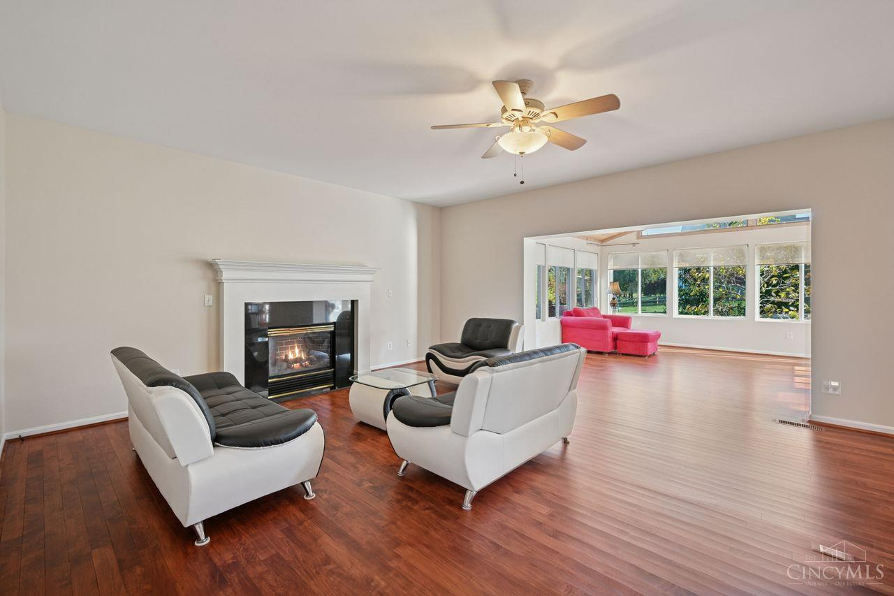 Mason, Ohio, 45040, United States, 5 Bedrooms Bedrooms, ,5 BathroomsBathrooms,Residential,For Sale,1988349