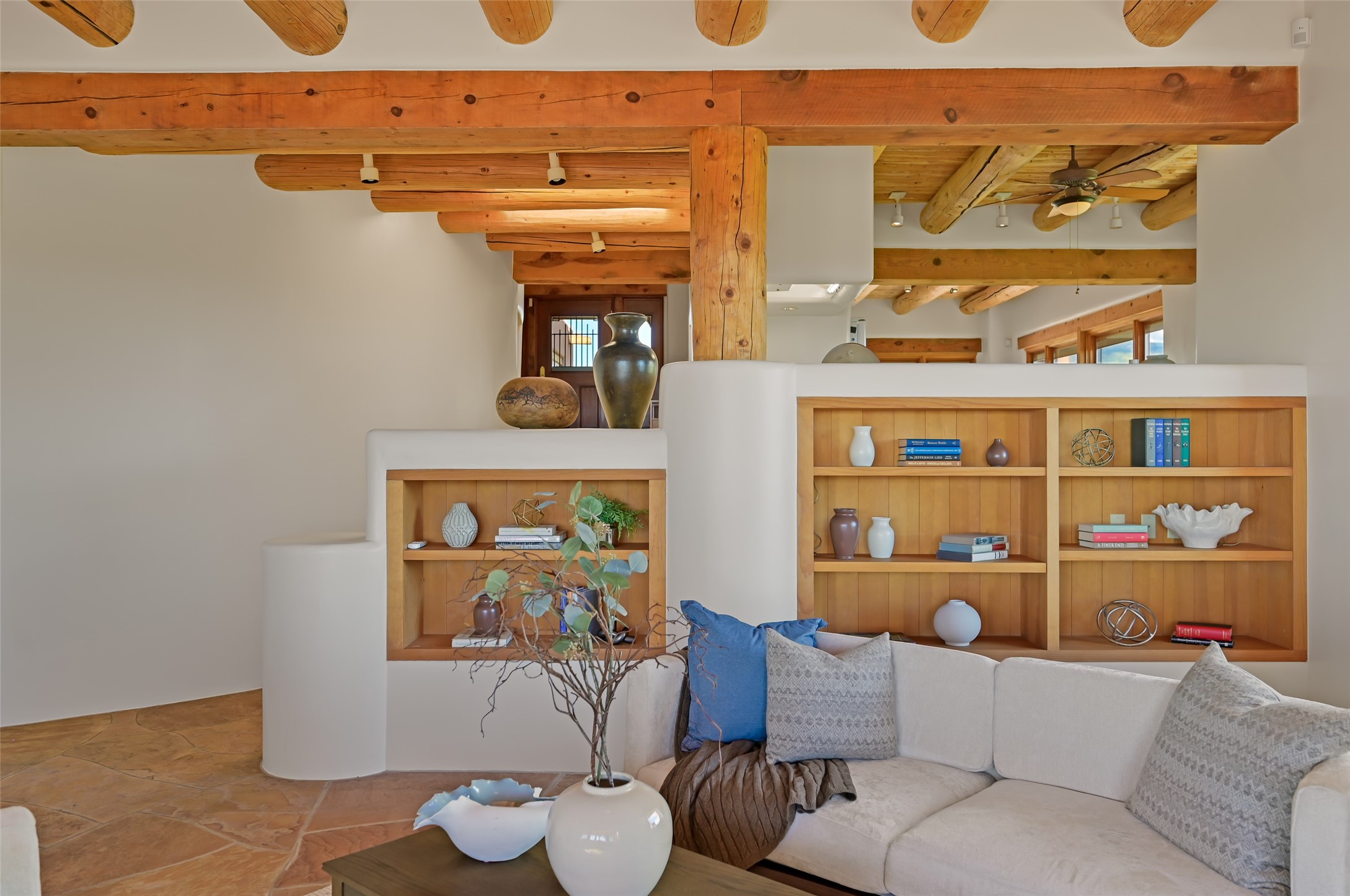  142 Barranca Road - 物件實景