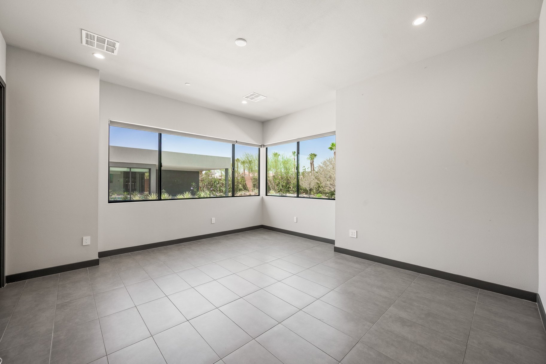  Private Contemporary Masterpiece in Las Vegas
