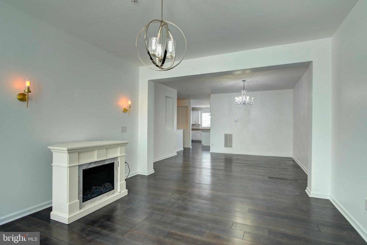 Aldie, Virginia, 20105, United States, 3 Bedrooms Bedrooms, ,3 BathroomsBathrooms,Residential,For Sale,1891094
