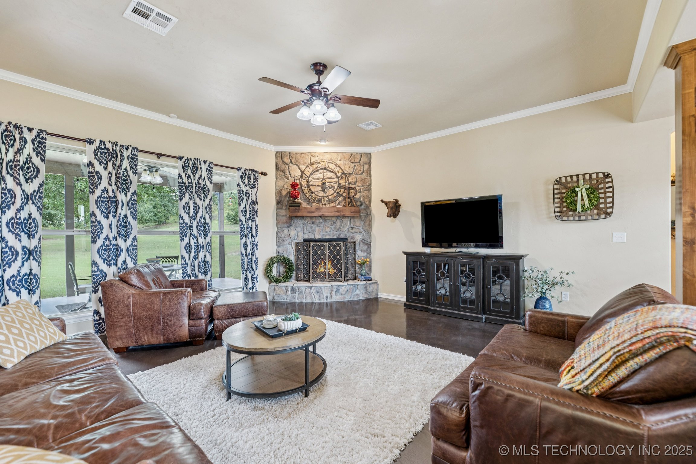 Sapulpa, Oklahoma, 74066, United States, 4 Bedrooms Bedrooms, ,4 BathroomsBathrooms,Residential,For Sale,1940003