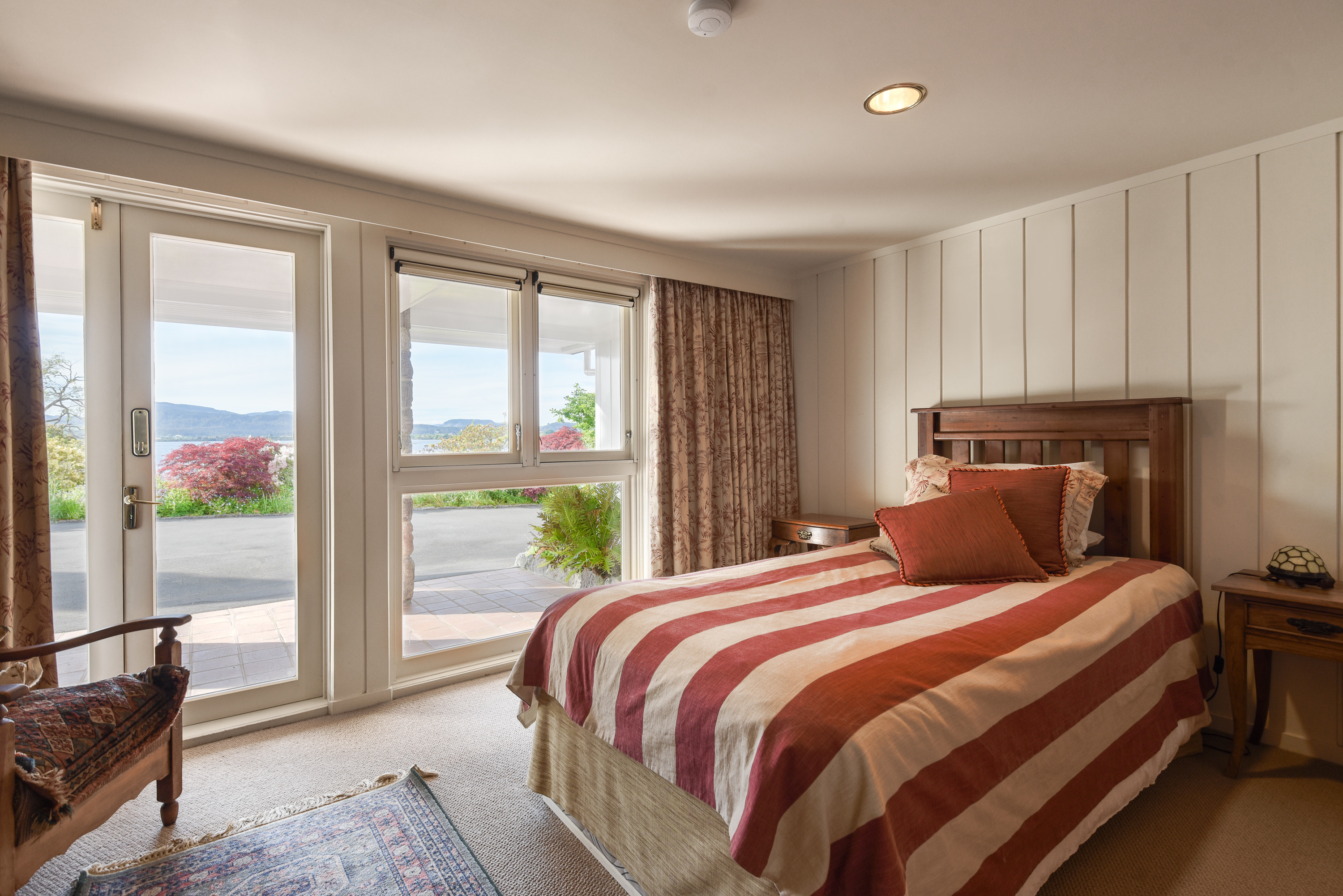  Timeless Lakeside Living at Kawaha Point - 物件實景