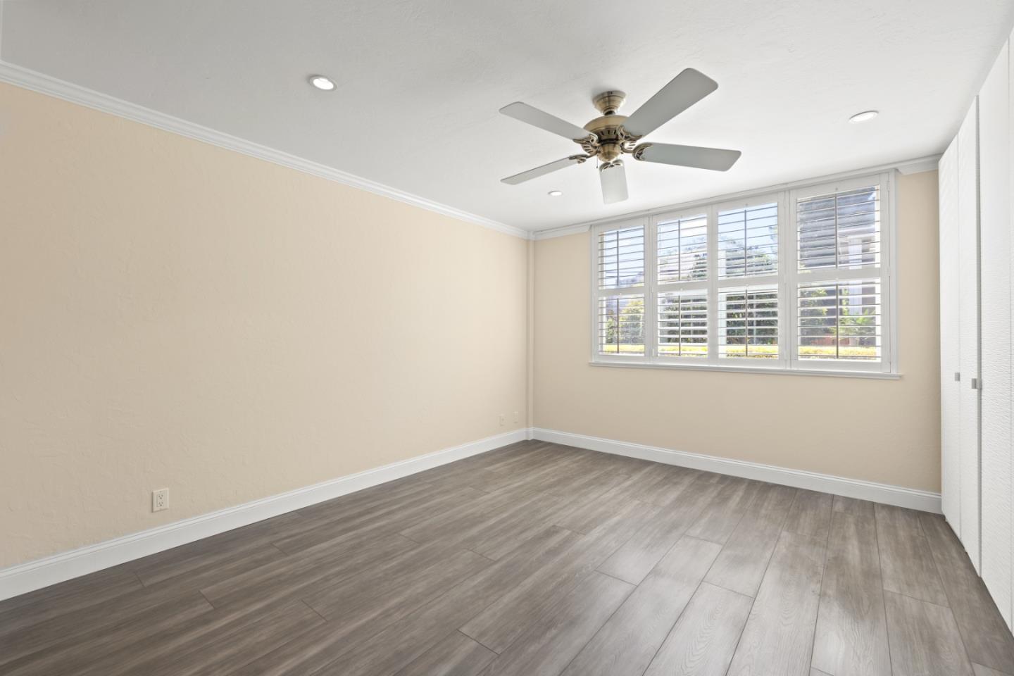 San Mateo, California, 94401, United States, 1 Bedroom Bedrooms, ,1 BathroomBathrooms,Residential,For Sale,1951170