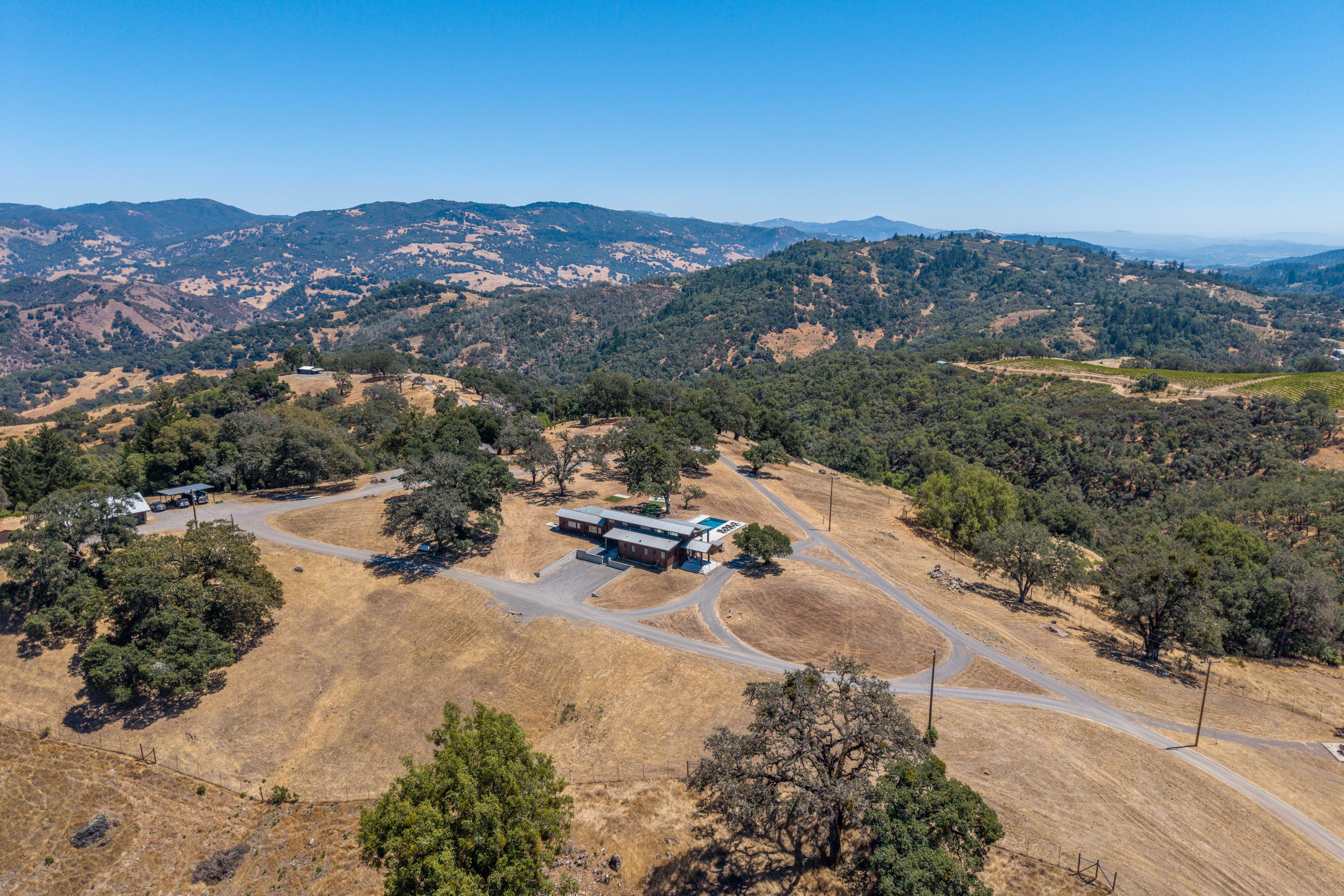  18115 Highlands Ridge Road, Yorkville, CA 95494 - 物件實景