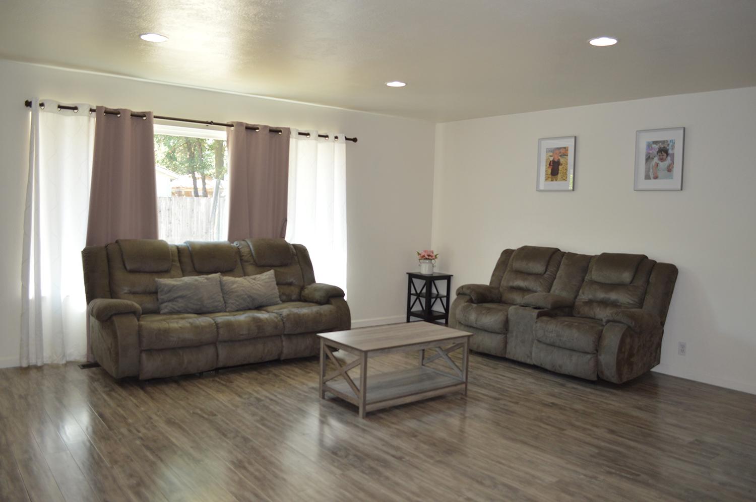 Ukiah, California, 95482, United States, 3 Bedrooms Bedrooms, ,2 BathroomsBathrooms,Residential,For Sale,1939917
