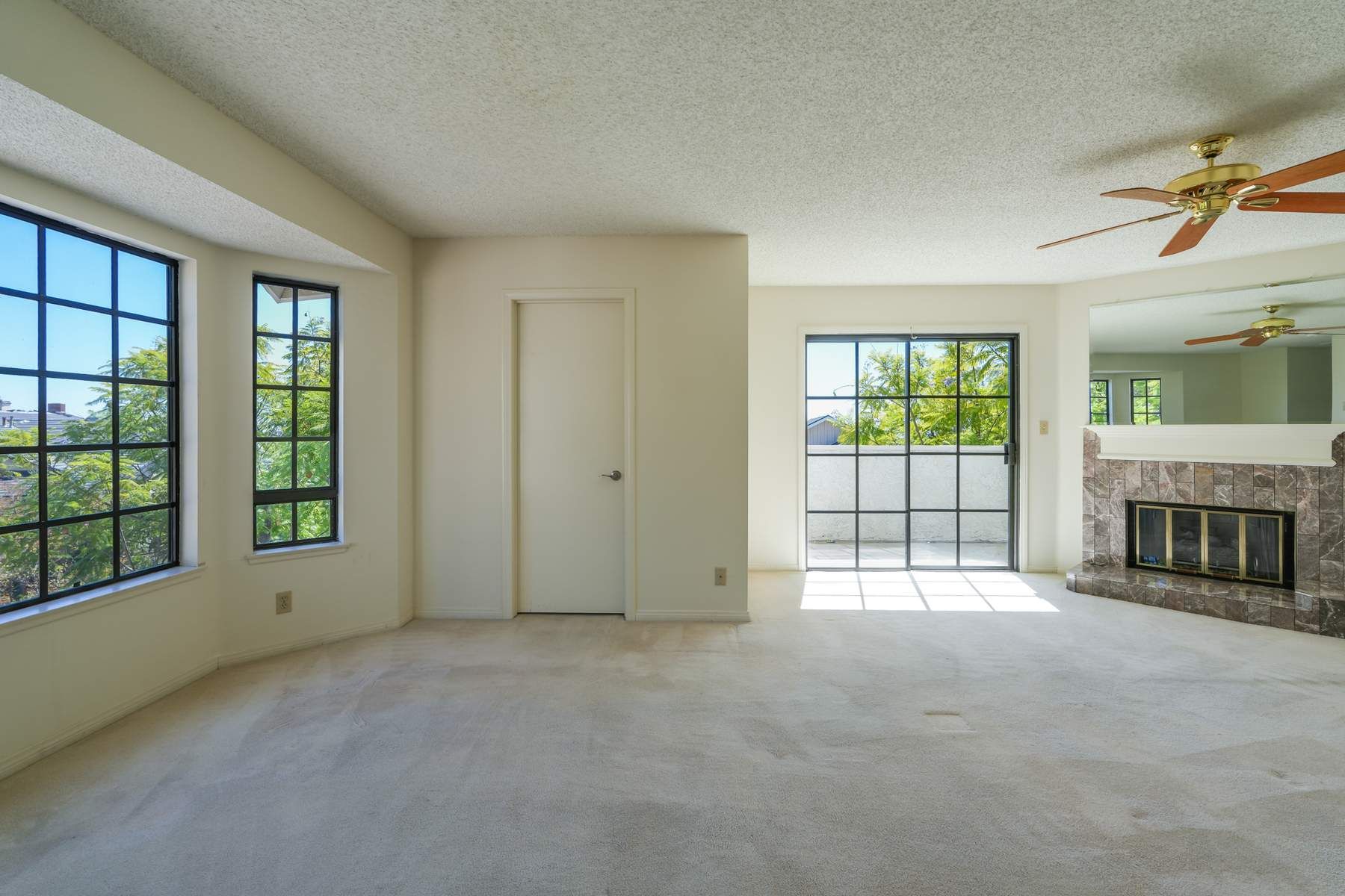  2440 Flintridge Drive - 物件實景