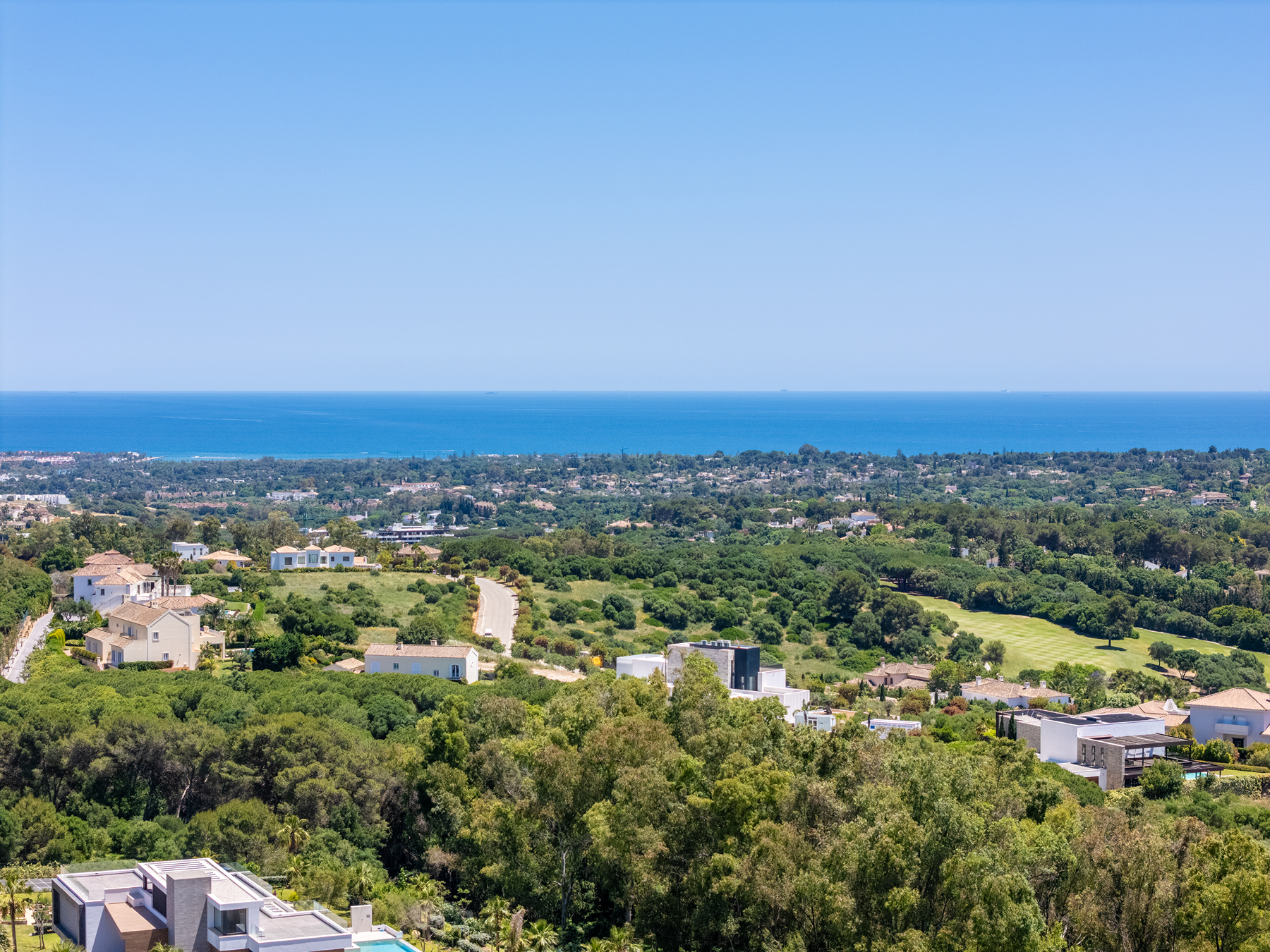  Elevated plot with open sea views in La Reserva de Sotogrande - 物件實景